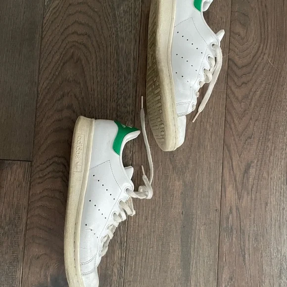 Adidas Stan Smith shoes - Picture 6 of 8